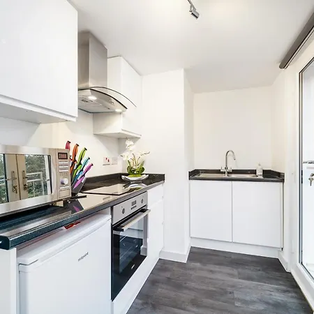 Twickenham Apartments By Charles Teddington Exterior photo