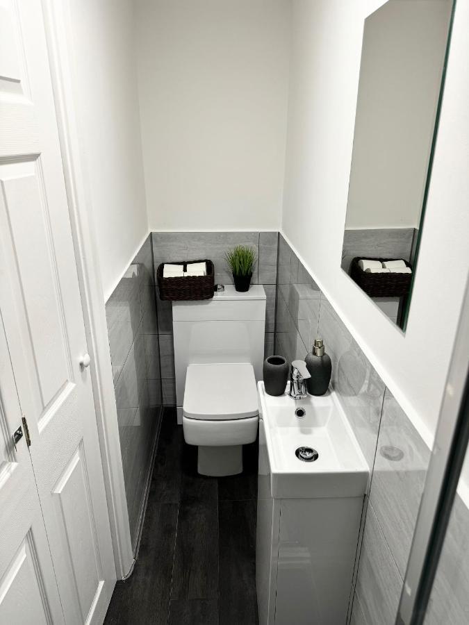 Twickenham By Charles Apartment Teddington